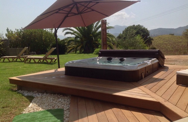 VILLA PROMOCIONAL CERCA DE AJACCIO CON SPA, CERCA DE PLAYAS 5 MIN, 14 PERSONAS / 2 BAÑOS