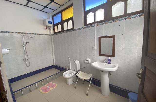 Property at the heart of stone town close to everything a minute from the beach