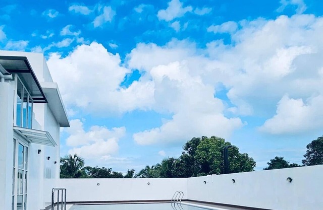 Prosland Hotel