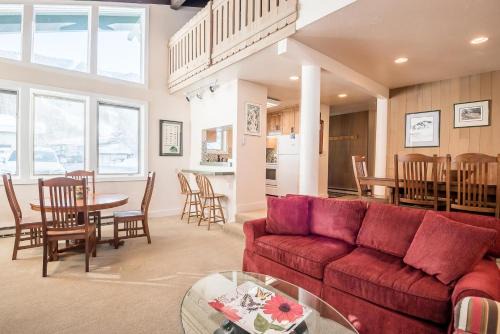 Prospector Condo 171