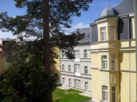 Prostorný byt v centru Mariánských Lázní se saunou