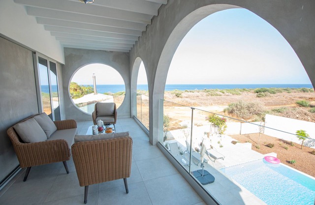 Protaras Art House By The Sea