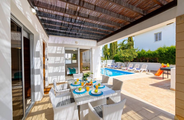 Protaras Sapphire Seaside Villa