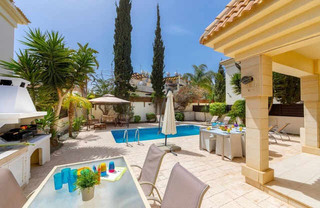Protaras Villa Athamas Blue
