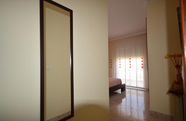Provença, acogedor apartamento con jardín.