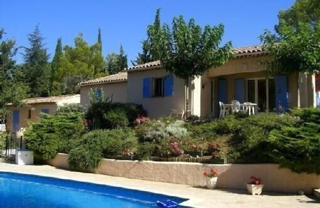 Casa de campo provenzal / 1 casa grande + una pequeña casa con piscina segura y un jardín