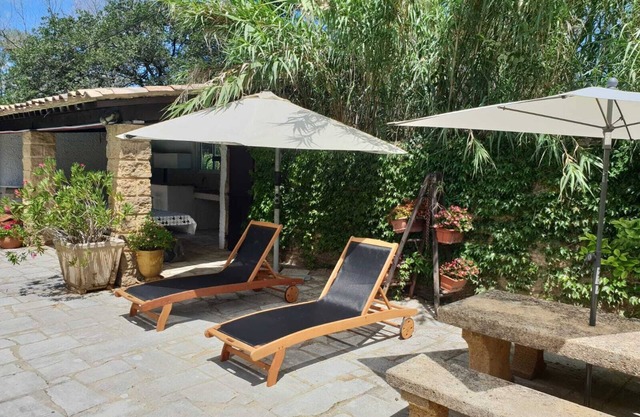 Provencal farmhouse near the Pont Du Gard