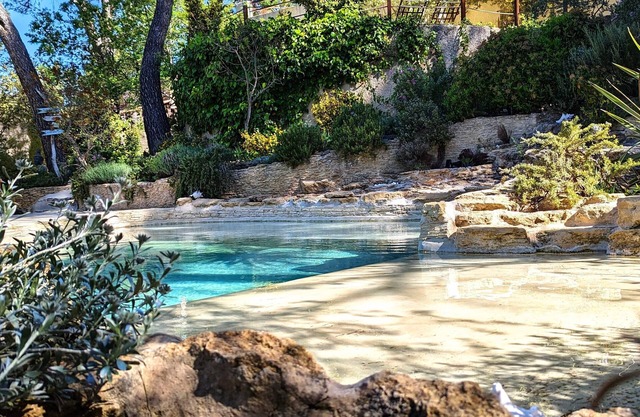 villa provenzal con piscina en el Luberon