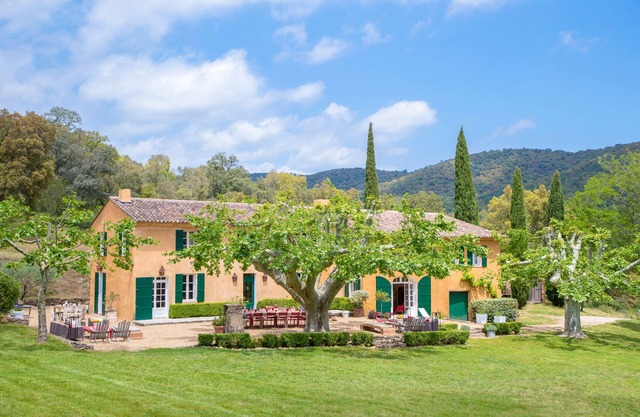 Provence Country Villa - 6 dormitorios, piscina y jardín