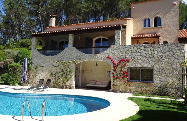 240m2 Casa provenzal con piscina de 6 x 12 m, cerca de Cassis, Aix-en-Provence