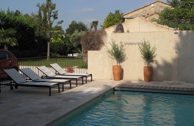 Provenza Mas lujoso tranquilo seguro piscina climatizada hermoso jardín