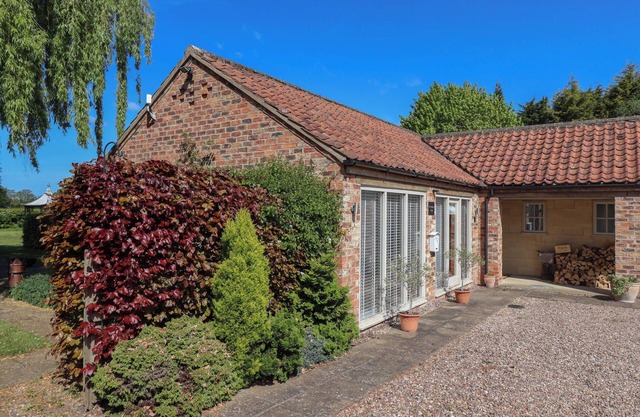 PROVIDENCE COURT, romantic, with a garden in Easingwold