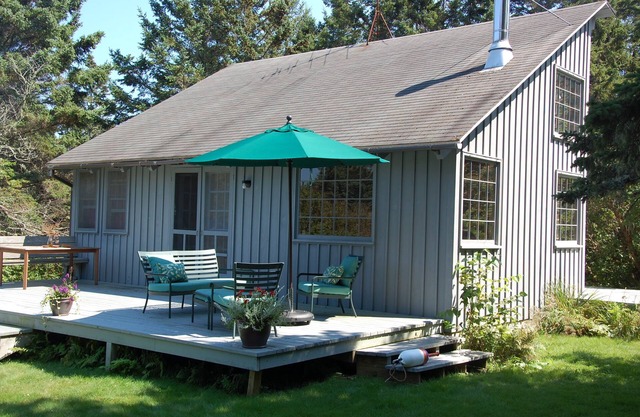 Prud'homme Cottage: cabaña arquitectónica privada y luminosa en Mitchell Cove