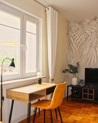 Prywatny Parking Apartament Zacisze by Rentoom