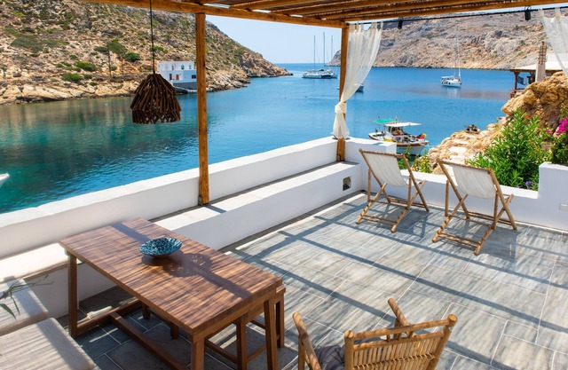Psarona Hospitality BIG