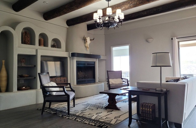 Pueblo style home with amazing views- just minutes from Organ National Monument!