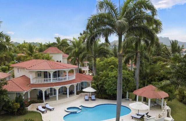 PUERTO PLATA, DR Lifestyle 5 Bd (10) Villa VIP Mandatory All Inclusive Separate