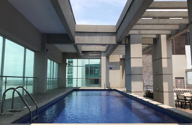 Puerto Santa Ana Suites Guayaquil