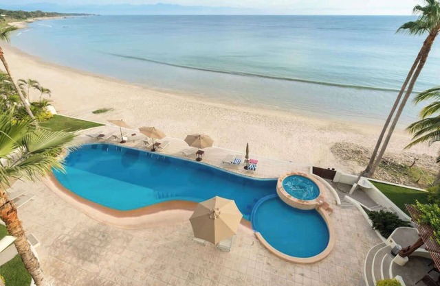 Punta V 1 Paradise Beachfront:Steps to the Sand