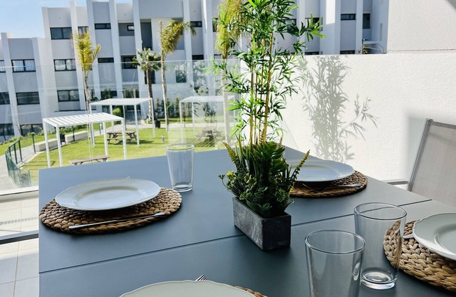 Pure South – Elegancia moderna con vistas al mar