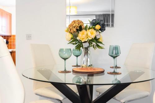 Purfleet, Grays - Cosy 2bd Apartment Lakeside