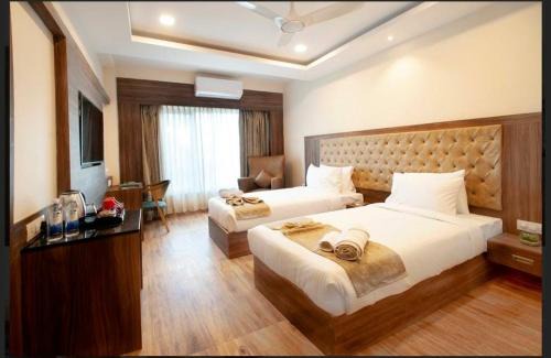 Purple Cloud Hotel