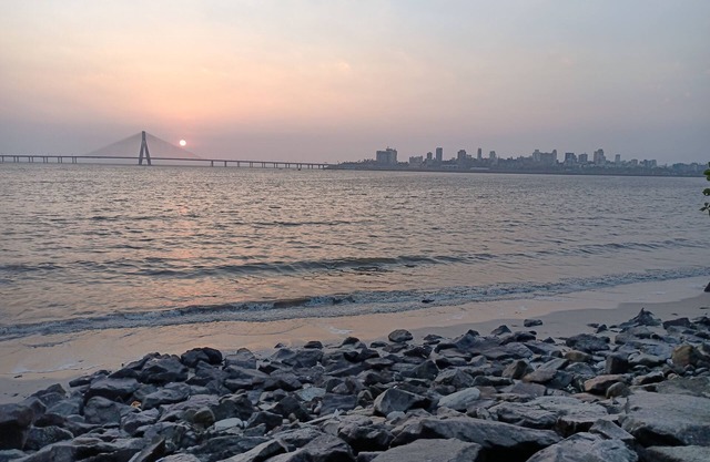 Pvt AC room + Seafacing + Garden + Luxury finish furniture and fitments, Mumbai
