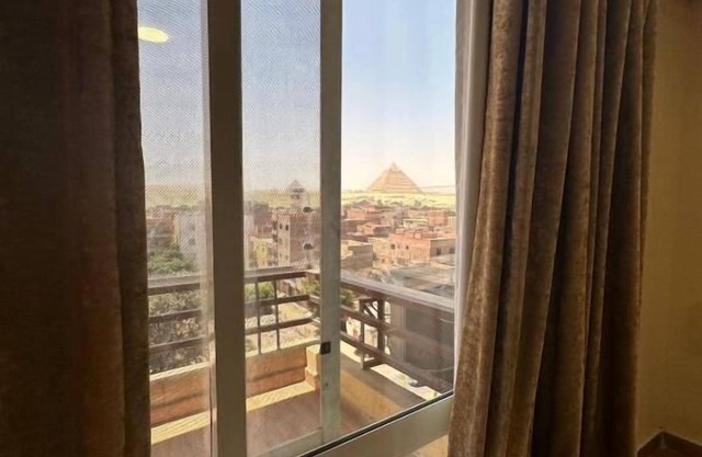 Pyramids Heart Hotel