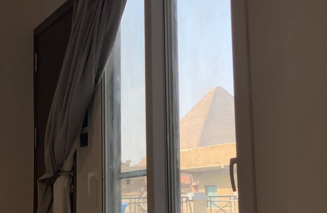 Pyramids Heritage INN