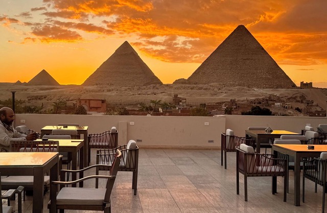 Pyramids Hotel