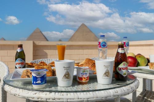 pyramids palace view