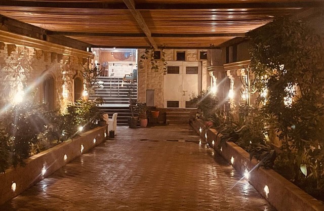 Pyramids Tower Inn