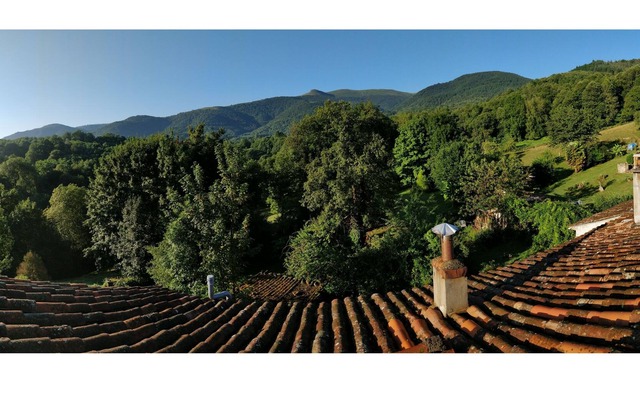Pirineo escondite, casa de dos viviendas.