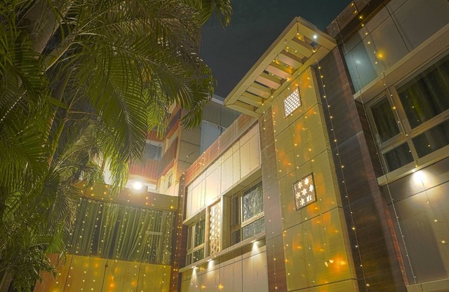 Q Saina's S K Regency