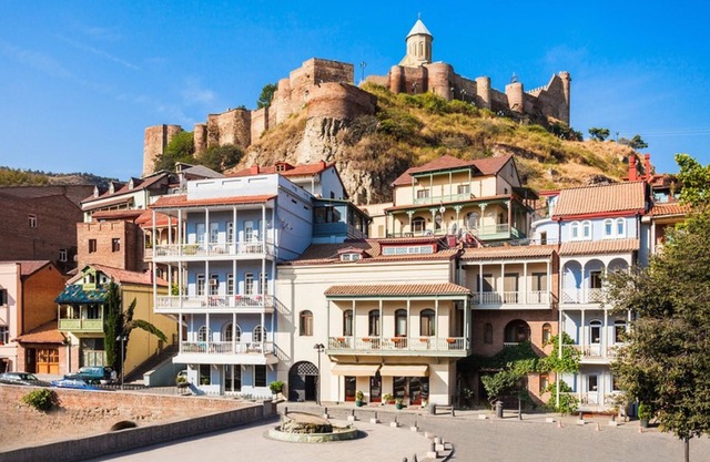 Qeroli old town