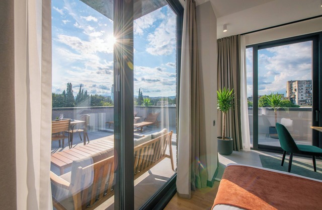 Qstay Gratus Tbilisi