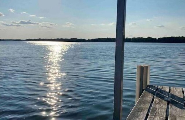 Quaint Cabin on Clearwater Lake