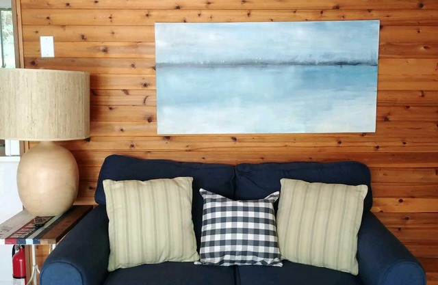 Cottage renovado, pintoresco de 4 BDRM en Port Franks en el Lago Huron - A pasos de la playa