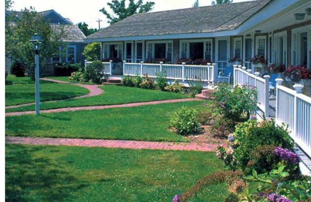 Quaint cottage with fitness room in Nantucket