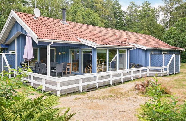 Quaint Holiday Home in Aakirkeby with Whirlpool