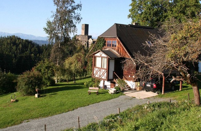 Pintoresca Casa de Vacaciones en Leibenfels con Barbacoa