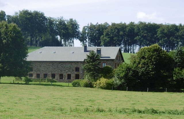 Pintoresca casa de vacaciones con sauna en Gouvy, Bélgica