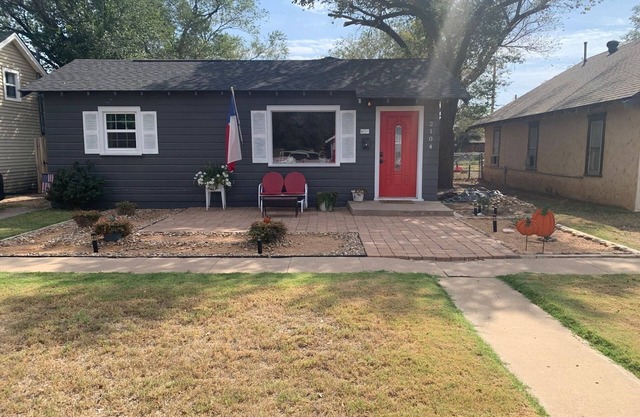 Quaint home close to WT and Palo Duro Canyon