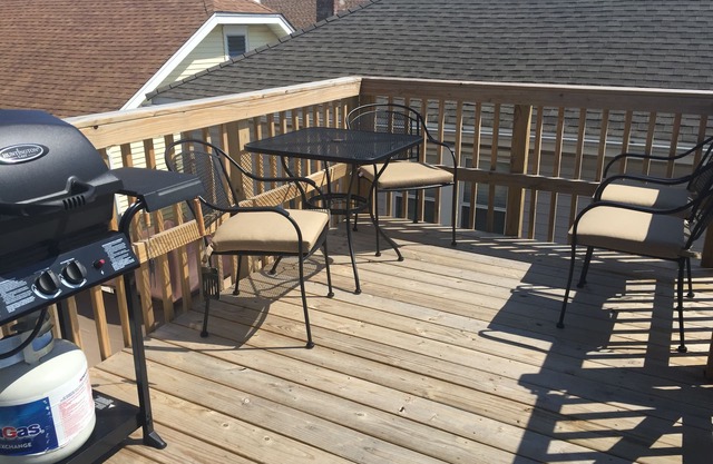 Condominio de 2 habitaciones en el segundo piso