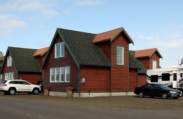 Pasos de la playa y mascotas. VALES DISPONIBLE AHORA, SOLO LLAME