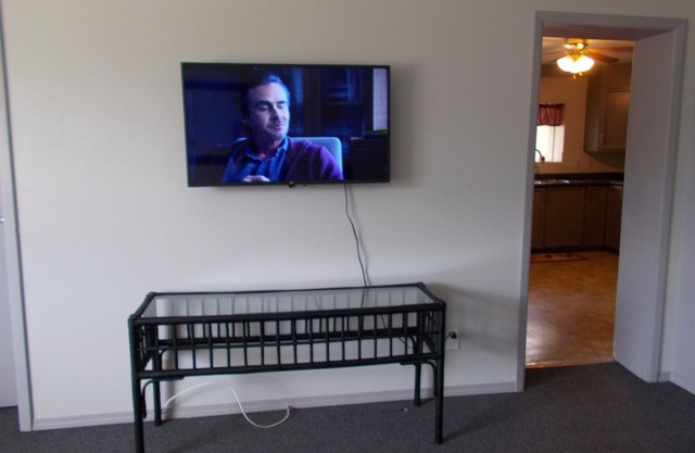 Quaint Spacious 3 Bedroom House Sleeps 5