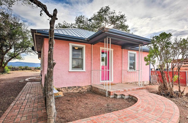 Quaint Springerville Home: Hike, Ski & Hunt!