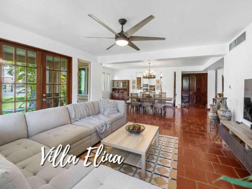 Quaint villa Beach access Elina
