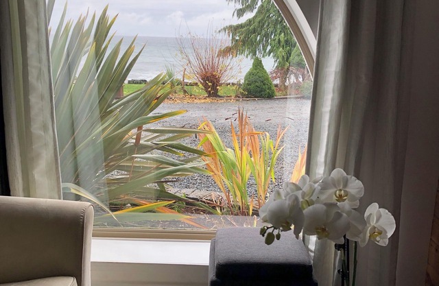 Qualicum Breeze Beach Resort