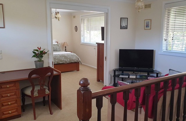 Quality B & B close to Blackburn Lake in Melbourne's Eastern Suburbs